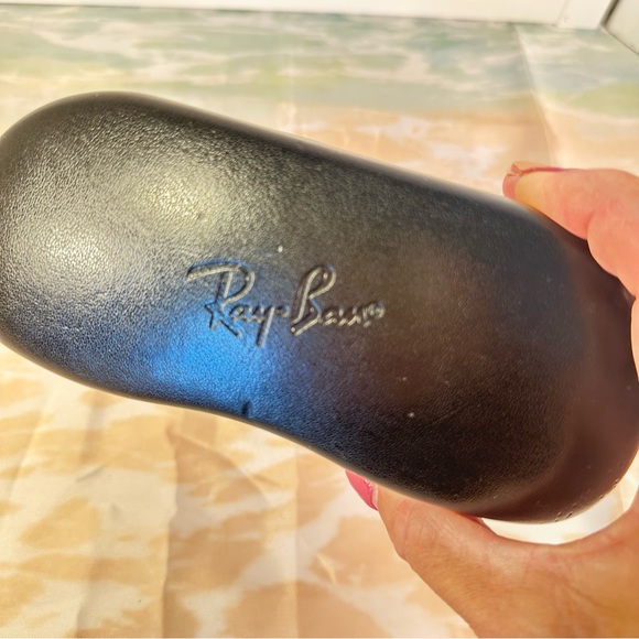 RayBan Eyeglass Case - Picture 2 of 7